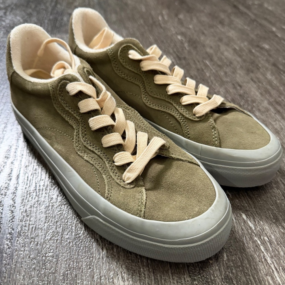 Brandblack Model 2125 Sneakers Womens 8.5 Olive Green Suede Low Top Platform
